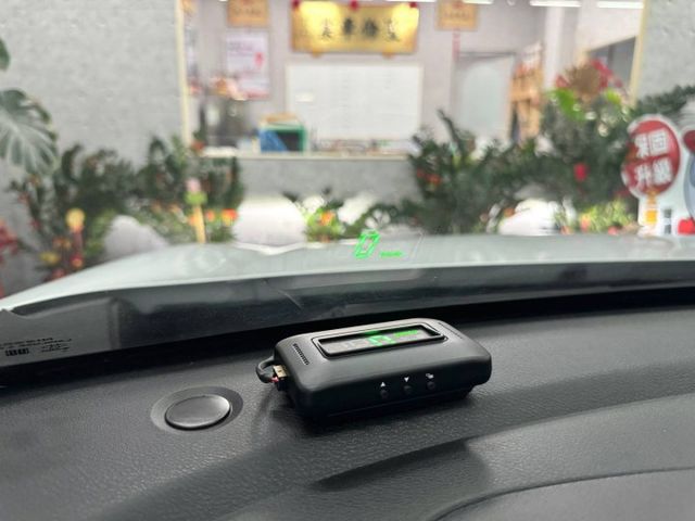 『SENTRA 尊爵智駕版』｜ACC跟車｜免鑰匙｜盲點偵測｜影音主機｜Apple Carplay｜抬頭顯示器｜360環景  第15張相片