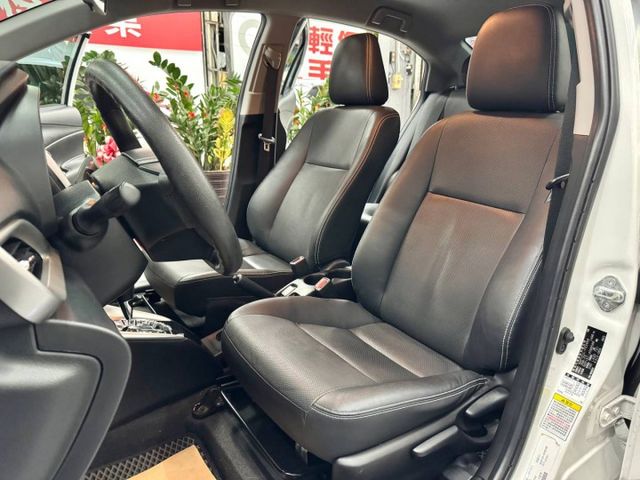 『VIOS 豪華版』｜免鑰匙｜摸門解鎖｜定速巡航｜影音主機｜倒車顯影｜恆溫空調｜胎壓偵測  第7張相片