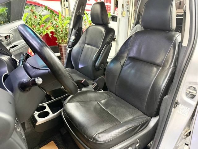 『WISH E版』｜免鑰匙｜摸門解鎖｜定速巡航｜循跡防滑｜影音安卓機｜Apple Carplay｜恆溫空調  第7張相片