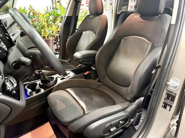 『MINI COUNTRY MAN』｜定速巡航｜摸門解鎖｜免鑰匙｜雙區恆溫空調｜電動記憶座椅｜電動尾門｜電子手剎車｜  第7張相片