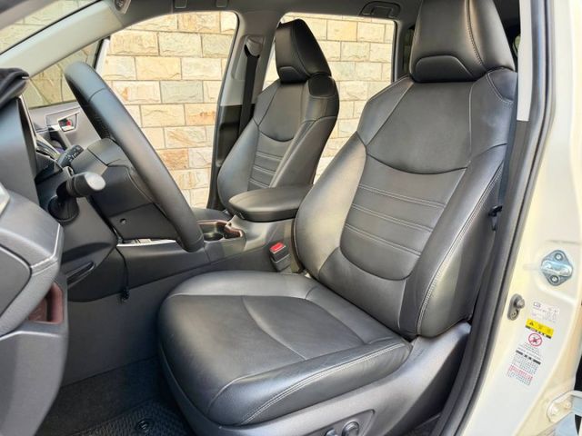『RAV4 旗艦版』｜ACC跟車｜摸門解鎖｜免鑰匙｜電子手煞車｜電動座椅｜盲點偵測｜抬頭顯示器｜360環景  第5張相片