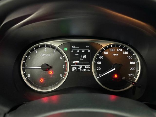 『KICKS 時尚版』｜冷氣空調｜巡跡防滑｜Apple Carplay｜抬頭顯示器｜行車紀錄器｜  第13張相片