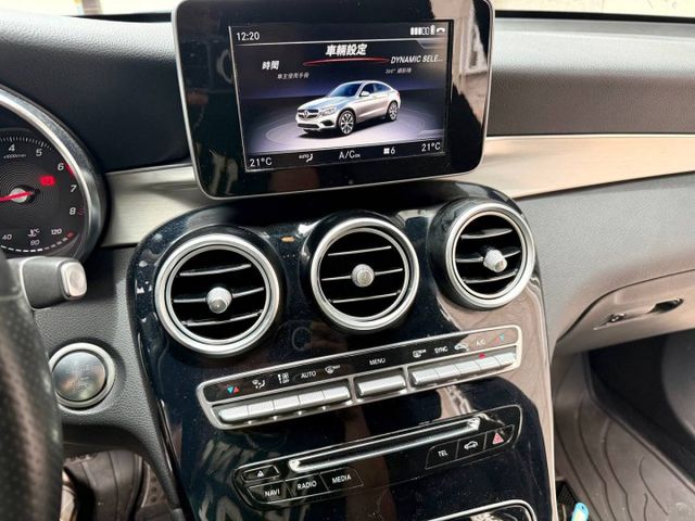 『GLC250 COUPE AMG』｜定速巡航｜電動記憶座椅｜影音主機｜360環景｜盲點偵測｜電子手剎車｜電動尾門｜  第10張相片