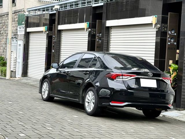 『ALTIS 豪華+版』｜ACC跟車｜摸門解鎖｜免鑰匙｜Apple Carplay｜影音主機｜270環景｜後座出風口  第3張相片