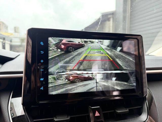 『ALTIS 豪華+版』｜ACC跟車｜摸門解鎖｜免鑰匙｜Apple Carplay｜影音主機｜270環景｜後座出風口  第8張相片