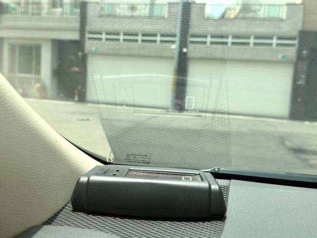 『ALTIS 尊爵版』｜ACC跟車｜摸門解鎖｜免鑰匙｜影音安卓機｜Apple Carplay｜盲點偵測｜抬頭顯示器  第13張相片