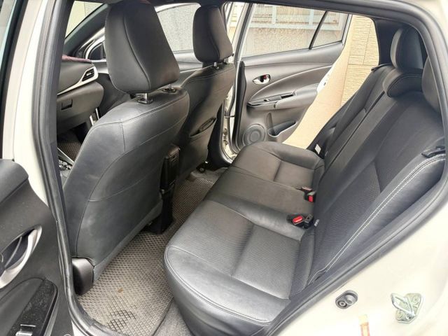 『YARIS 豪華版』｜免鑰匙｜摸門解鎖｜定速巡航｜循跡防滑｜影音主機｜倒車顯影｜恆溫空調  第6張相片