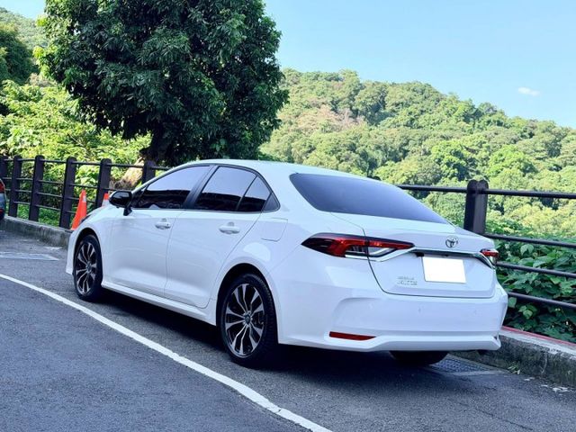 『ALTIS 豪華+版』｜ACC跟車｜摸門解鎖｜免鑰匙｜Apple Carplay｜盲點偵測｜360環景｜抬頭顯示器  第3張相片