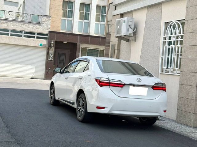『ALTIS 豪華版』｜免鑰匙｜定速巡航｜循跡防滑｜雙環儀表｜影音安卓機｜導航系統｜胎壓偵測  第3張相片