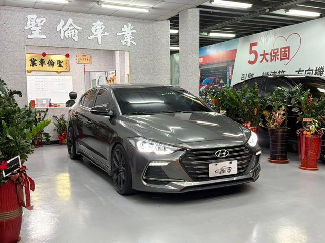 『ELANTRA SPORT』｜定速巡航｜摸門解鎖｜免鑰匙｜BC BR避震｜台製旋壓F1A6 18吋鋁圈｜碳纖維方向盤  第3張相片