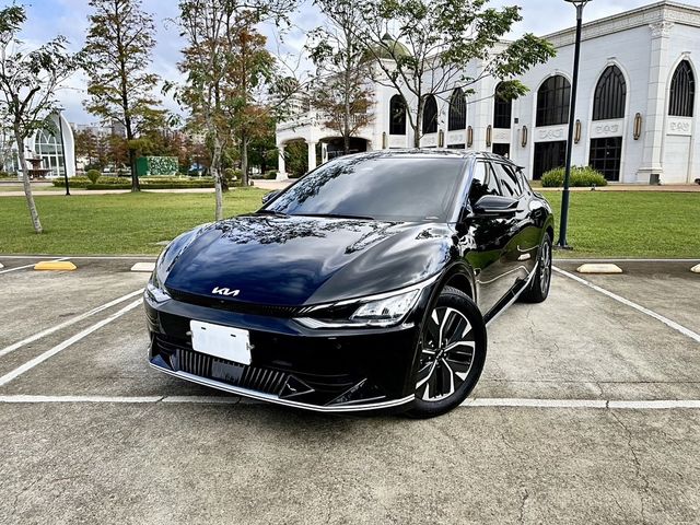 KIA起亞 EV6  第1張相片