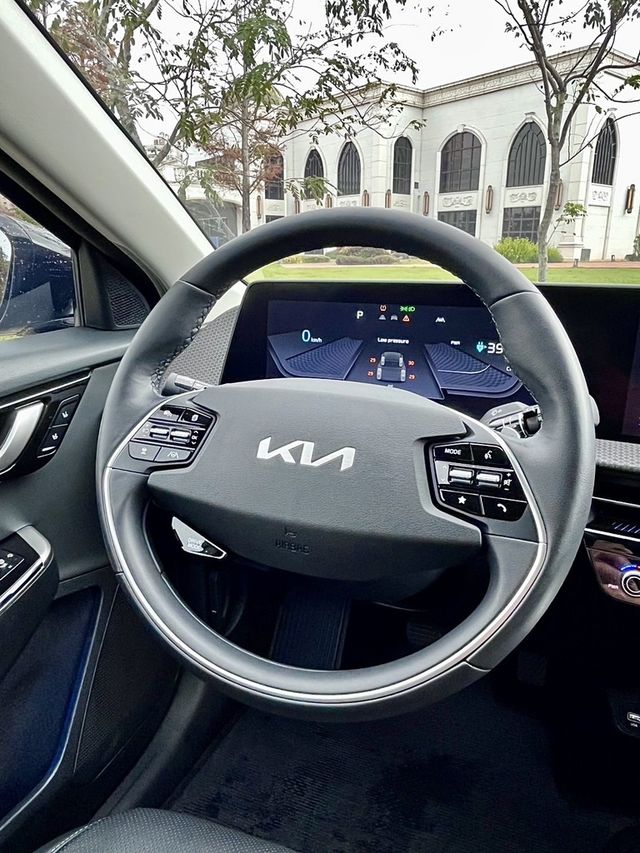 KIA起亞 EV6  第9張相片