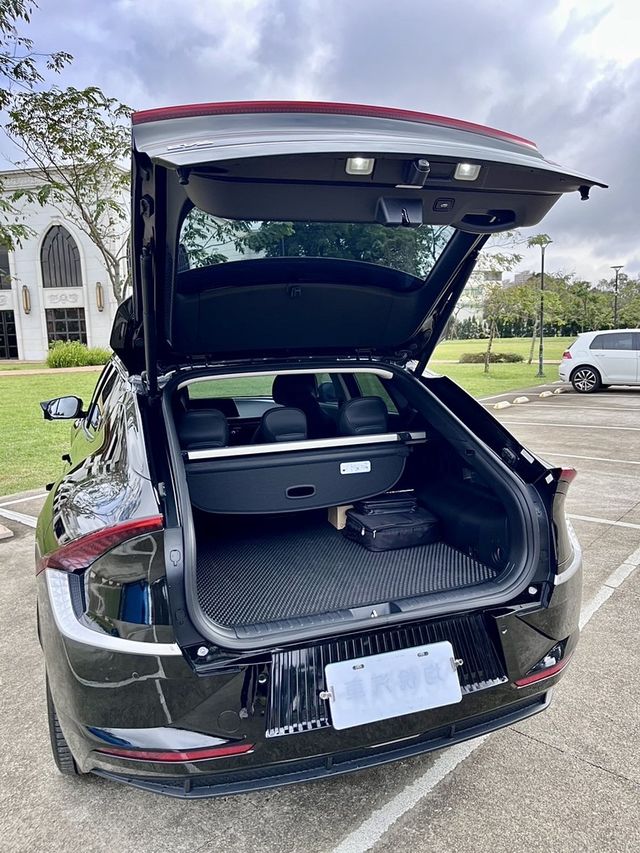 KIA起亞 EV6  第11張相片