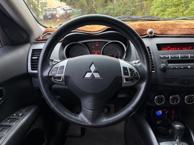 MITSUBISHI三菱 OUTLANDER  第7張相片