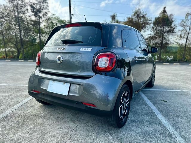 SMART斯麥特 FORFOUR  第2張相片