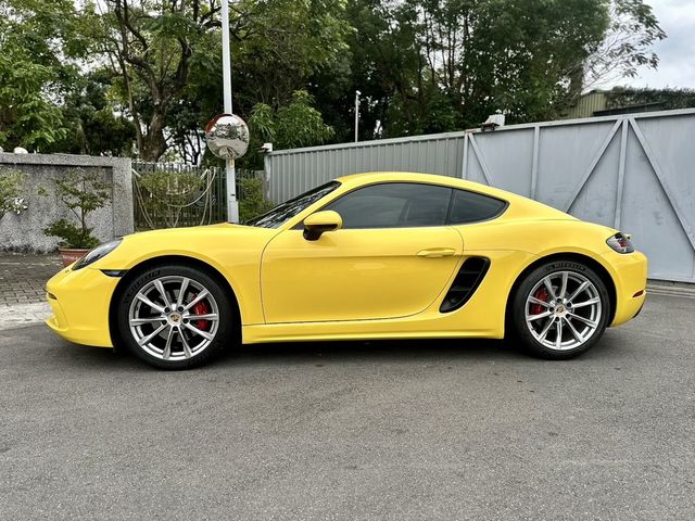 PORSCHE保時捷 CAYMAN  第2張相片