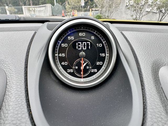 PORSCHE保時捷 CAYMAN  第6張相片