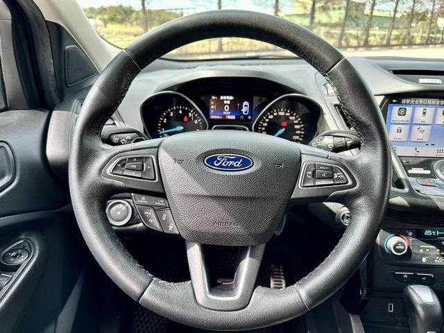 FORD福特 KUGA  第6張相片