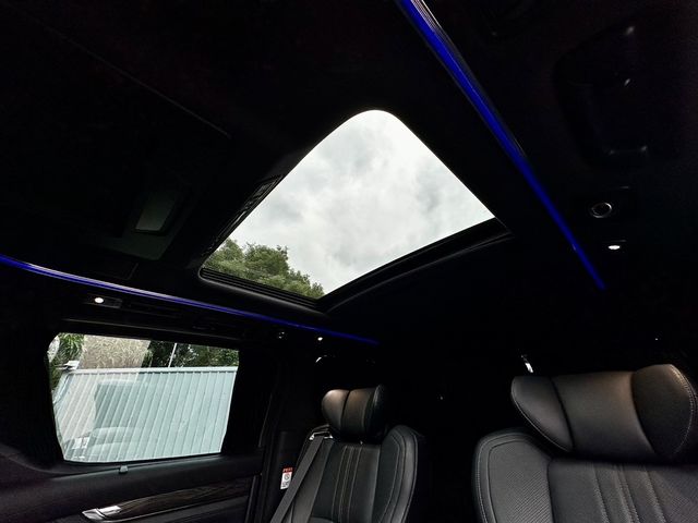 LEXUS凌志 LM300H  第6張相片