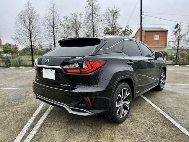 LEXUS凌志 RX450H  第5張相片