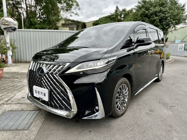 LEXUS凌志 LM300H  第1張相片