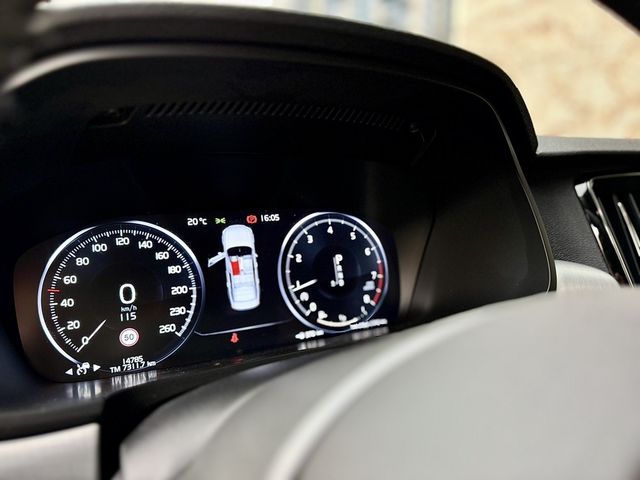 VOLVO富豪 S90  第23張相片