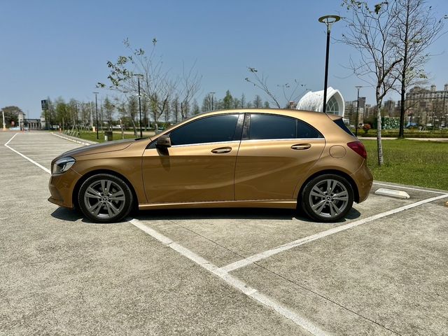 M-BENZ賓士 A180  第2張相片
