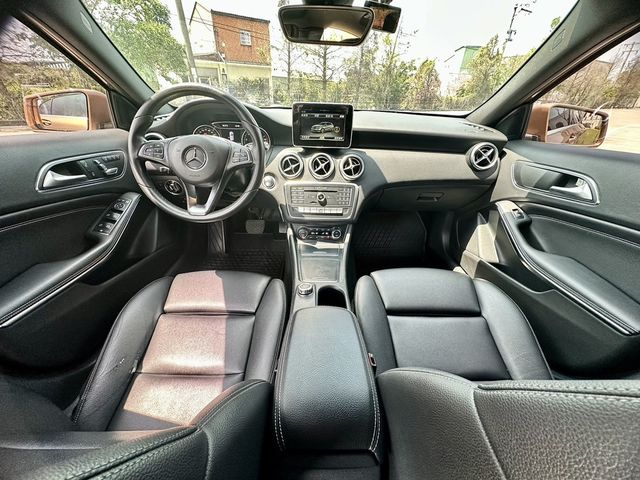M-BENZ賓士 A180  第4張相片