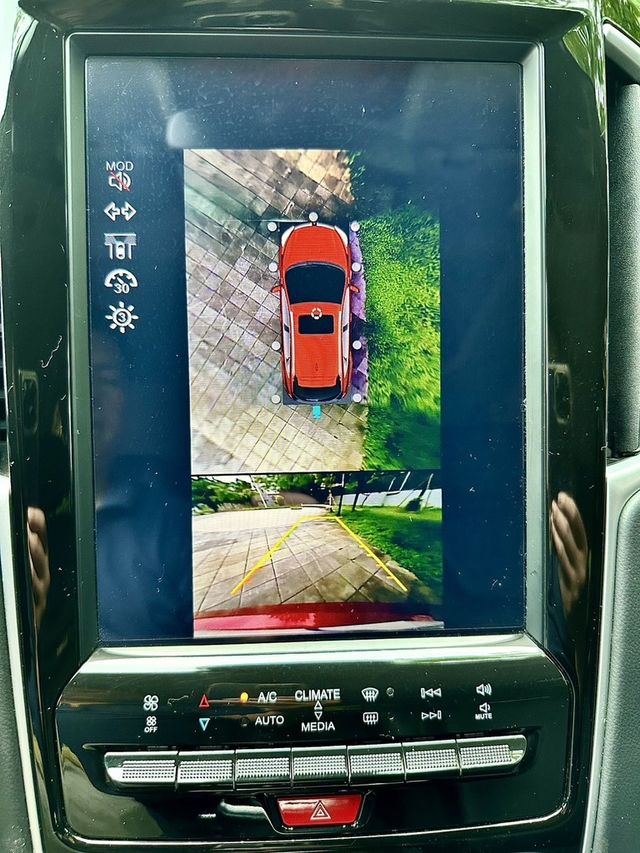 LUXGEN納智捷 U6 GT  第11張相片