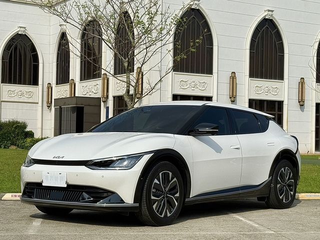 KIA起亞 EV6  第1張相片