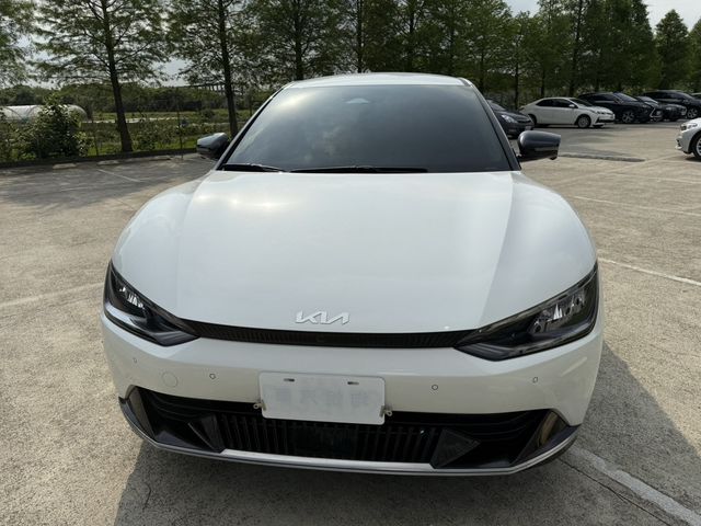 KIA起亞 EV6  第3張相片