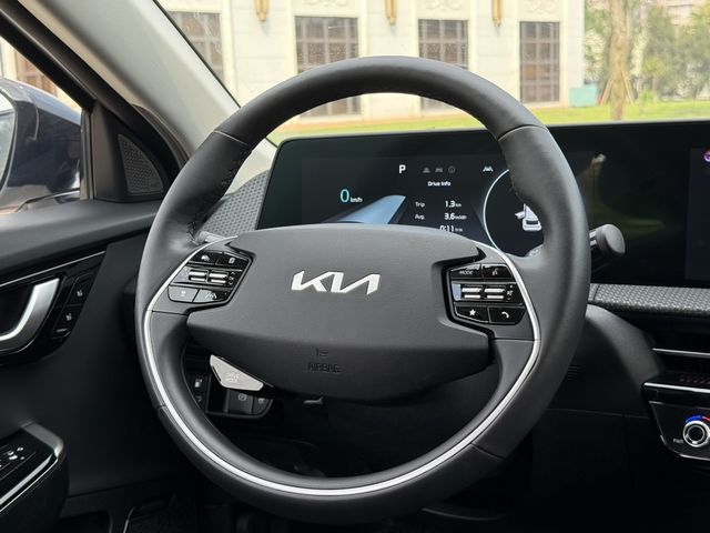 KIA起亞 EV6  第9張相片