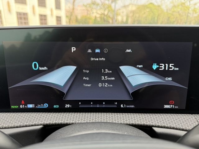 KIA起亞 EV6  第12張相片