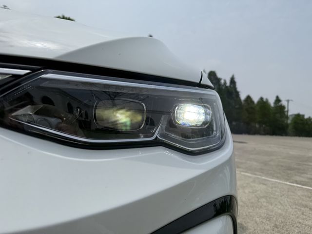 VOLKSWAGEN福斯 GOLF VARIANT  第4張相片