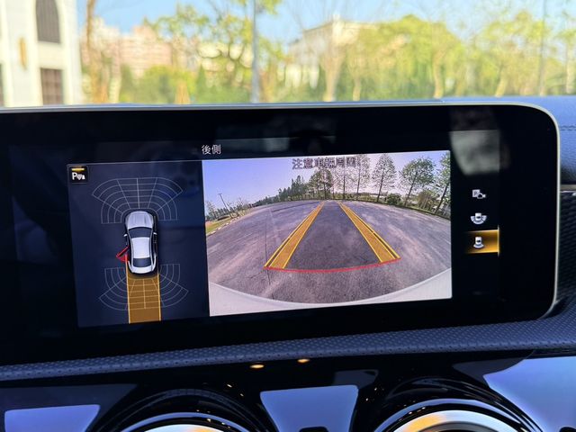 M-BENZ賓士 CLA200  第12張相片