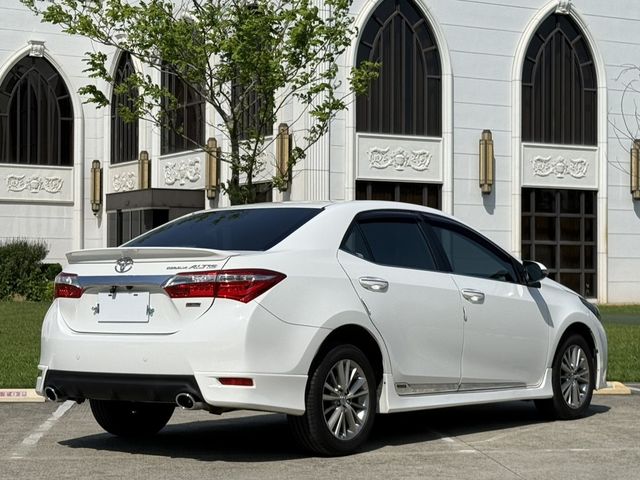 TOYOTA豐田 ALTIS  第2張相片