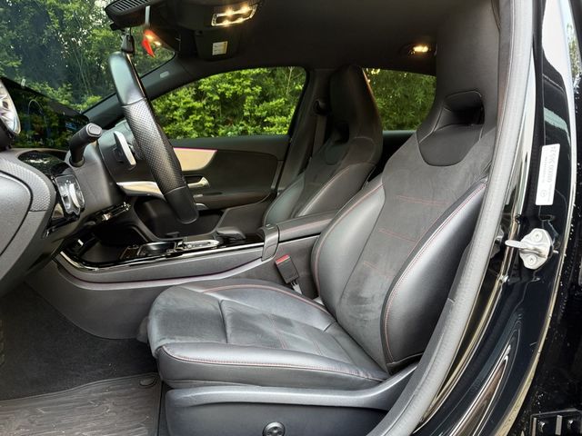 M-BENZ賓士 A180  第6張相片