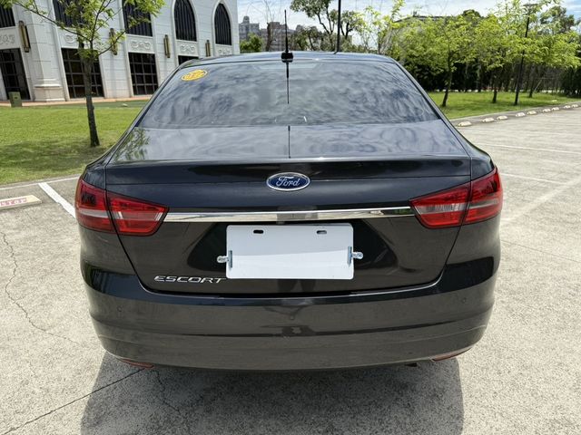 FORD福特 ESCORT  第5張相片