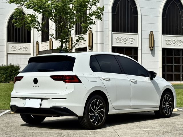 VOLKSWAGEN福斯 GOLF  第2張相片