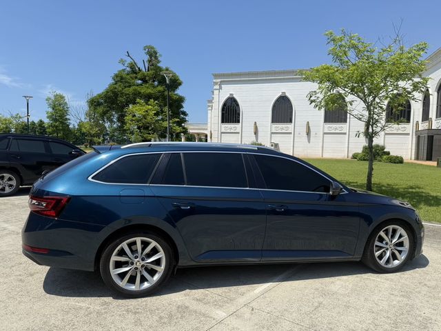 SKODA司科達 SUPERB COMBI  第5張相片