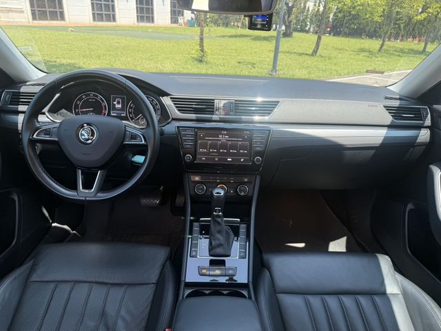SKODA司科達 SUPERB COMBI  第8張相片