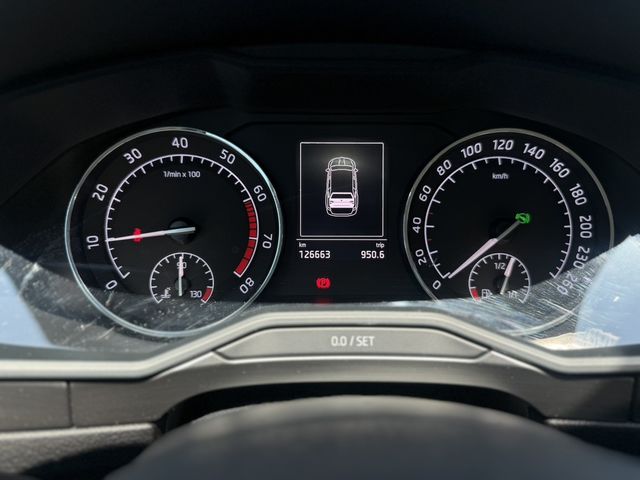 SKODA司科達 SUPERB COMBI  第12張相片