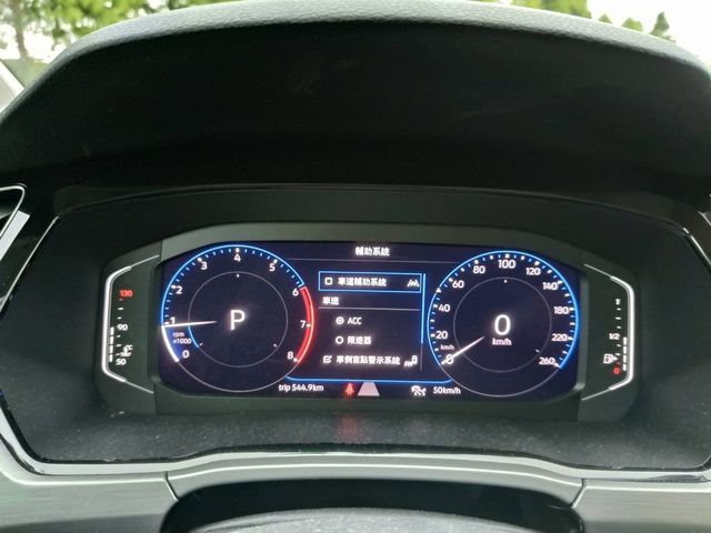 VOLKSWAGEN福斯 TOURAN  第7張相片
