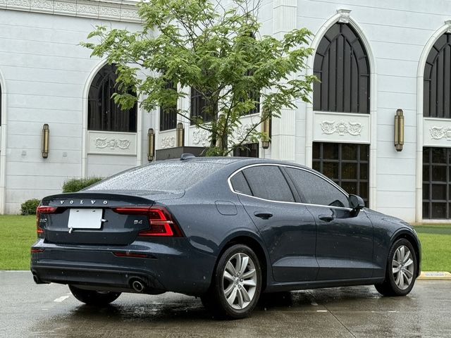 VOLVO富豪 S60  第2張相片