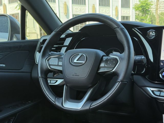 LEXUS凌志 RX350  第7張相片