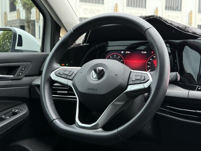 VOLKSWAGEN福斯 GOLF  第7張相片