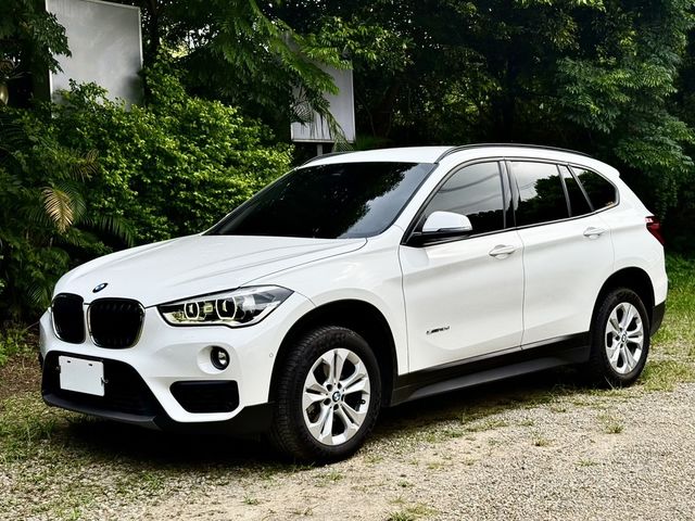 BMW寶馬 X1  第1張相片
