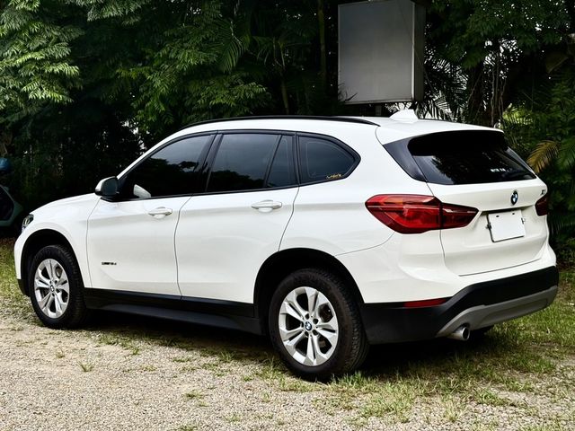 BMW寶馬 X1  第2張相片