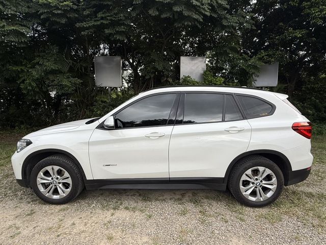 BMW寶馬 X1  第5張相片