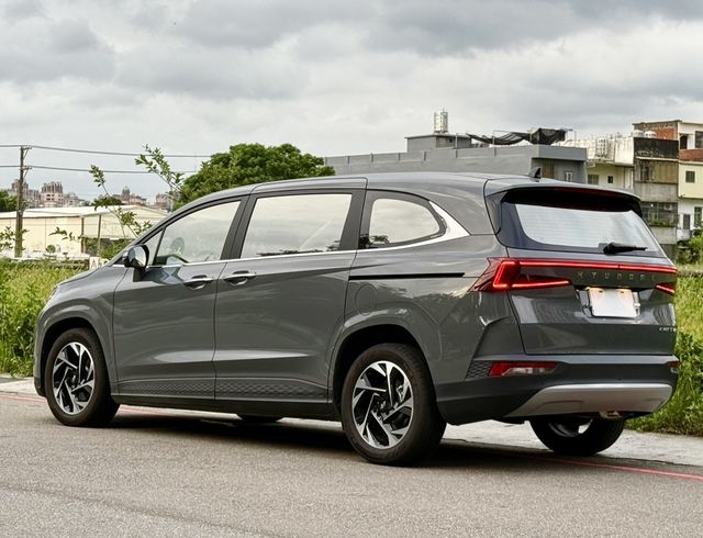 HYUNDAI現代 CUSTIN  第2張相片